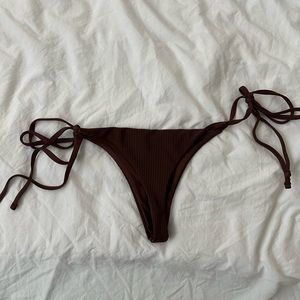NWOT frankie's bikinis bottoms